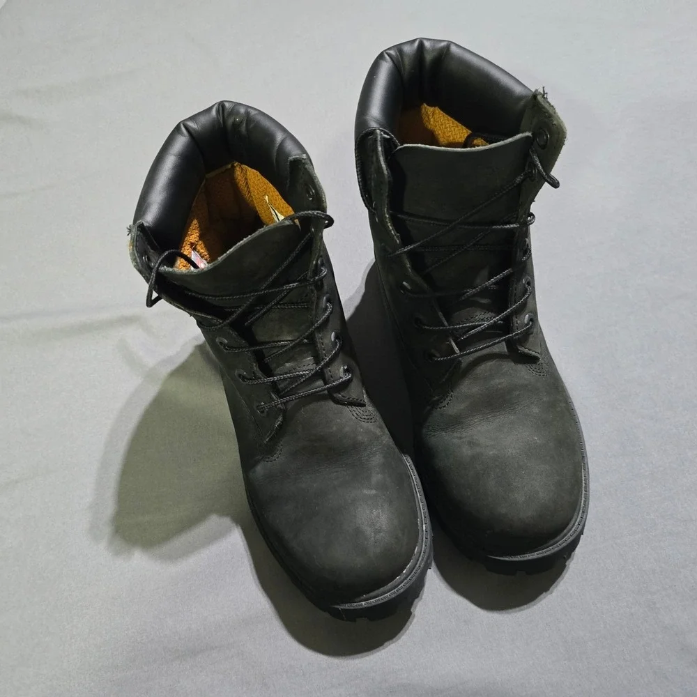 Timberland 6-Inch Premium Boot Kids Size 4.5 Black Waterproof Nubuck 12907